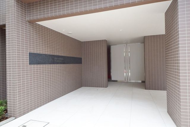 エントランス　エントランス