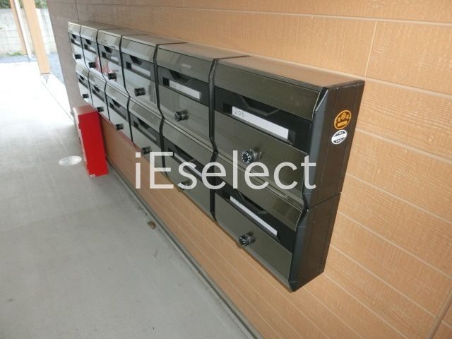 その他共有部分　ポストございます