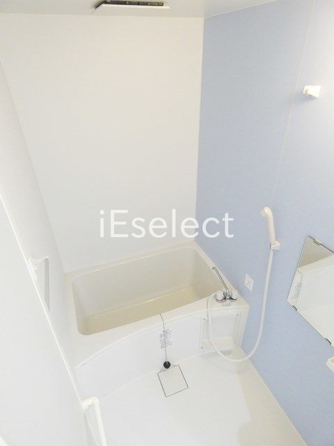 バス・シャワールーム　綺麗な浴室