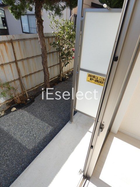 バルコニー　テラス