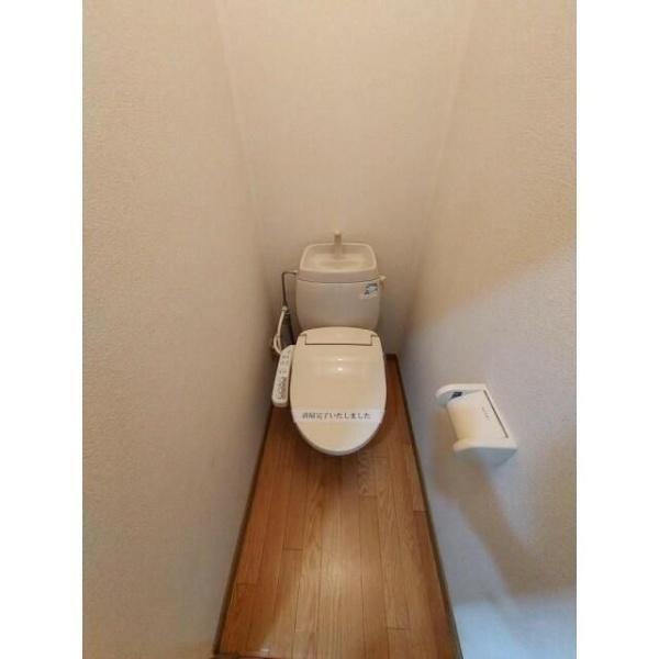 トイレ　別部屋の参考写真です。現況有姿