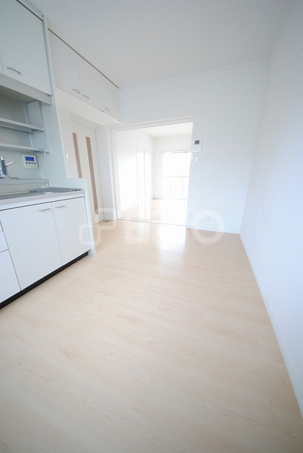 居室・リビング　同タイプ写真