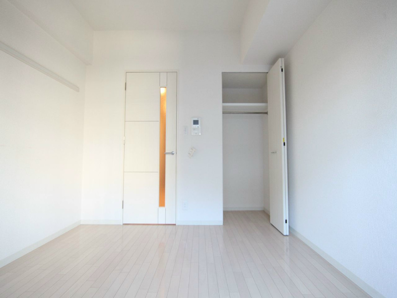 居室・リビング　洋室6帖　クローゼット付（収納充実してます）