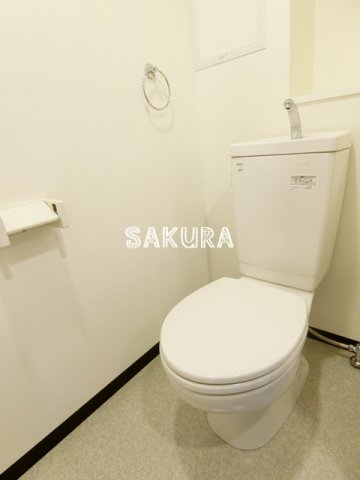 トイレ　清潔感のある水回り♪