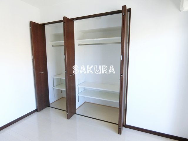 収納　お荷物の多い方でも安心のクローゼット付き♪