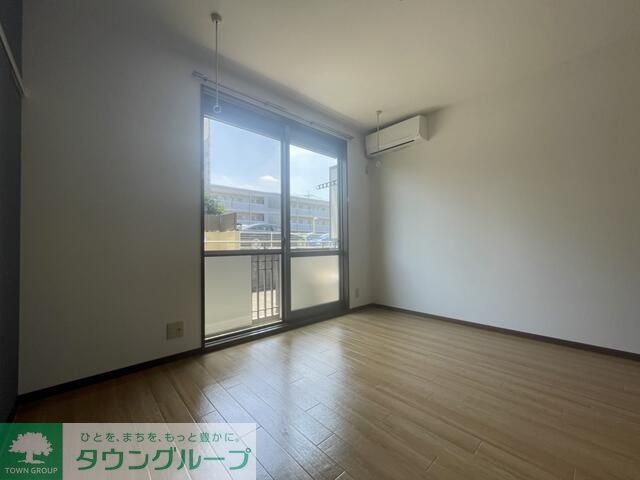 居室・リビング　＊別号室参考写真