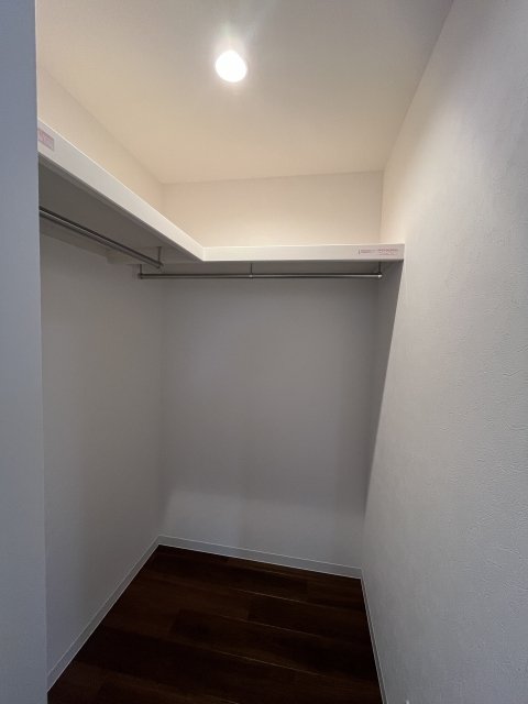 収納　ウォークインクローゼット