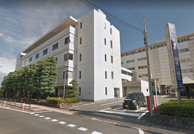 役所　伊勢崎市役所あずま支所（役所）まで300m