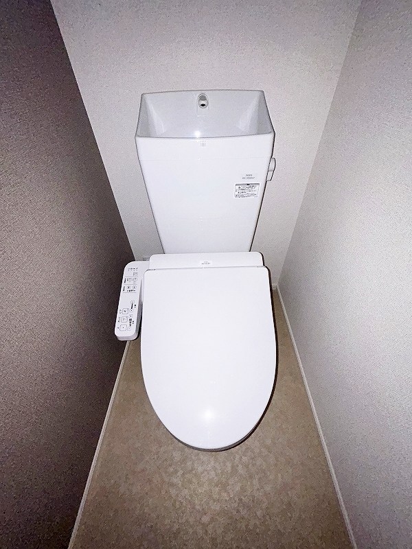トイレ　★温水洗浄便座★