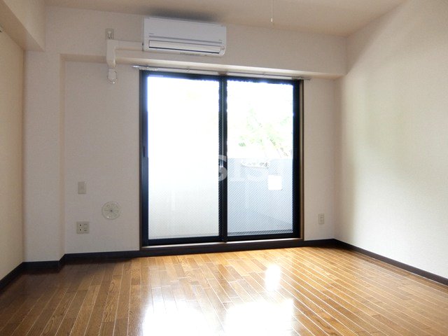 居室・リビング　内見可能♪お電話がご案内スムーズです♪オンラインもOK♪