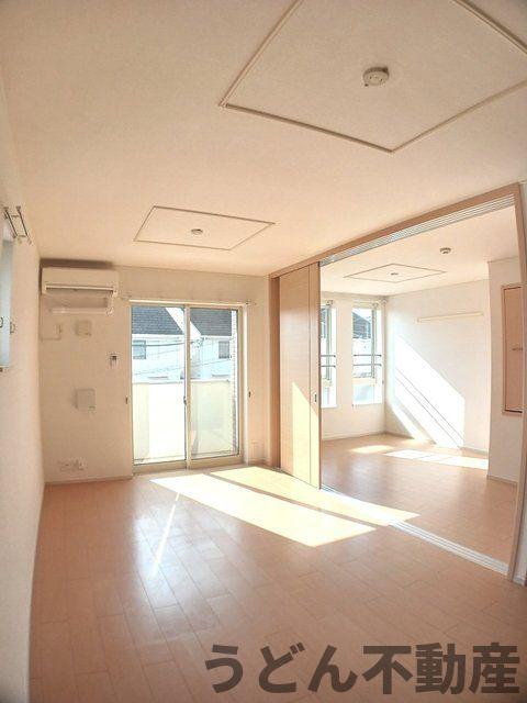 居室・リビング　うどん県のお部屋探しはうどん不動産へ うどんちゃんとLINE