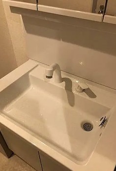 洗面設備　別部屋参考写真です