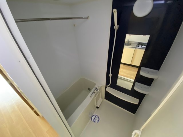 バス・シャワールーム　パルティール城西