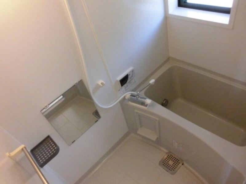 バス・シャワールーム　図面と現状に相違がある場合には現状を優先