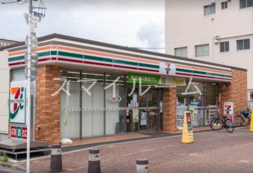 コンビニ　セブンイレブン大田区下丸子3丁目店（コンビニ）まで390m