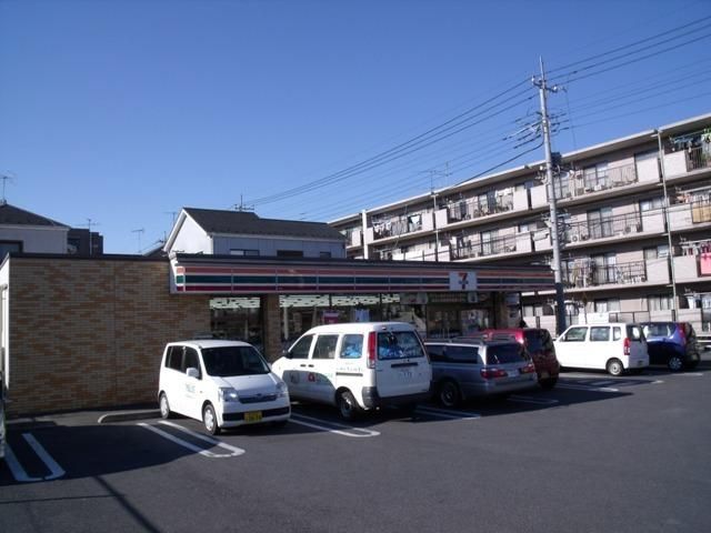 コンビニ　セブンイレブン（コンビニ）まで470m