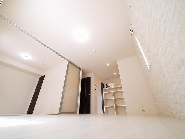 居室・リビング　使いやすい居間です
