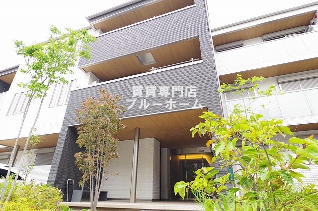 建物外観　重量鉄骨造のしっかりとした物件！