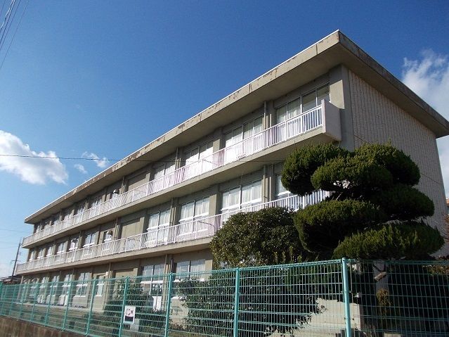 小学校　駅家西小学校（小学校）まで900m