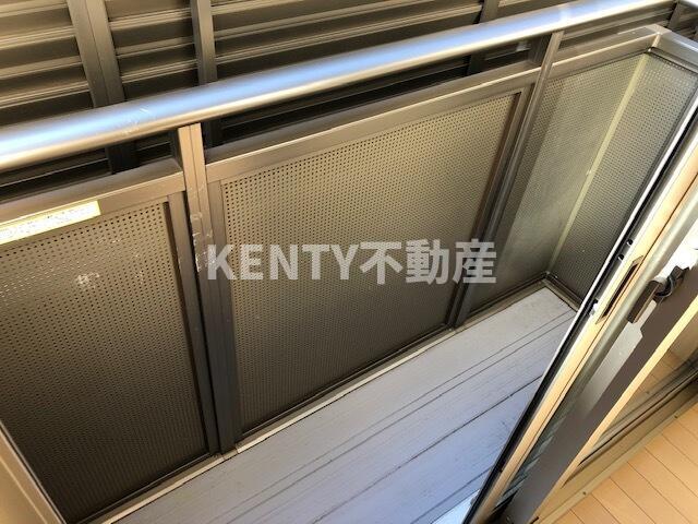 バルコニー　陽当たり良好なバルコニーです