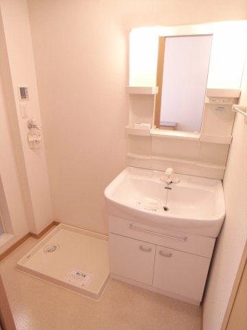 洗面設備　忙しい朝には欠かせない洗面所です