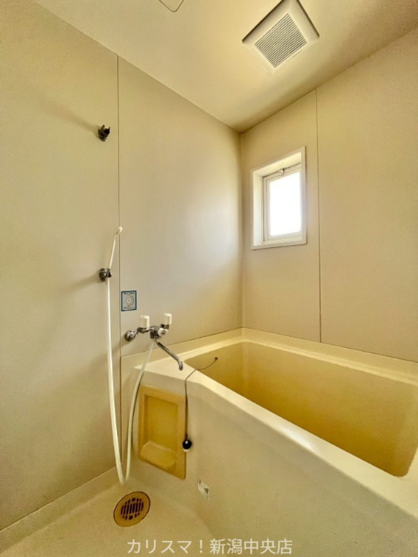 バス・シャワールーム　※別部屋参考写真