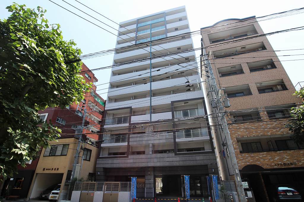 建物外観　エントランス