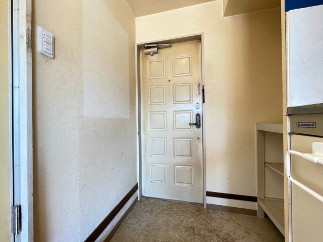 玄関　※別部屋参考写真※