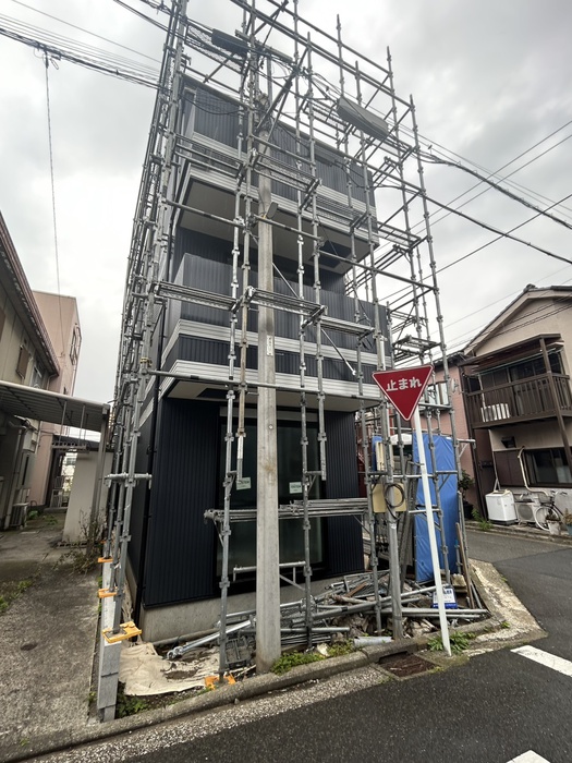 建物外観　建築中