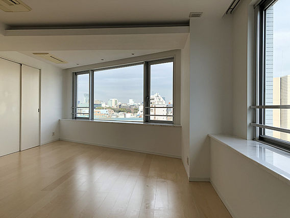 居室・リビング　※別部屋の参考写真です。