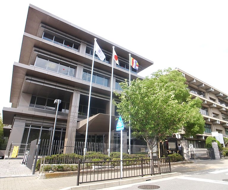 大学・短大　華頂短期大学（大学・短大）まで1400m