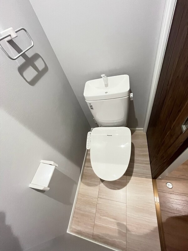 ＪＲ総武線 西千葉駅 徒歩12分 2階建 築1年のトイレ写真