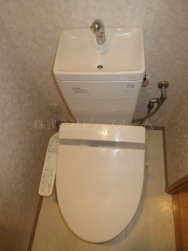 トイレ　※別号室参考写真