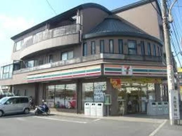 コンビニ　セブンイレブン（コンビニ）まで515m