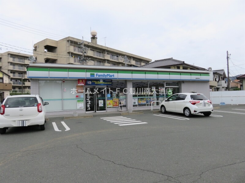 コンビニ　ファミリーマート豊橋東幸店（コンビニ）まで419m