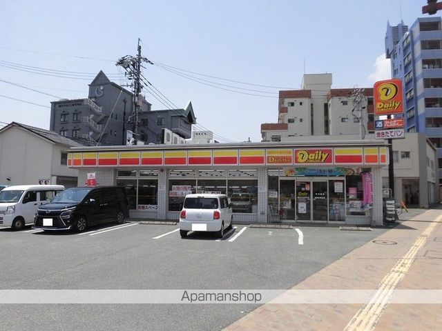 コンビニ　デイリーヤマザキ　大江本町店（コンビニ）まで200m
