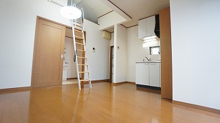 居室・リビング　別号室参考写真