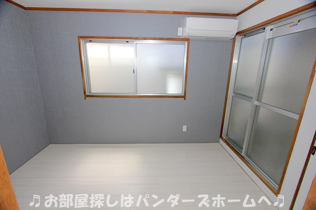 ビューハイツ枚方A棟の居間写真