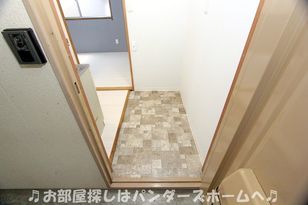 ビューハイツ枚方A棟の玄関写真
