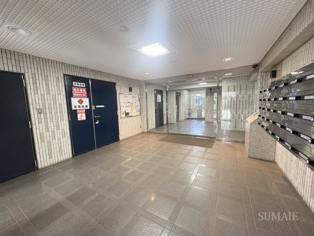 ロビー　建物の内部です☆