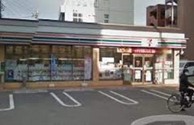 コンビニ　セブンイレブン川崎新作店（コンビニ）まで684m