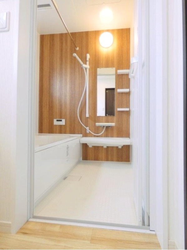 バス・シャワールーム　図面と現状に相違がある場合には現状を優先