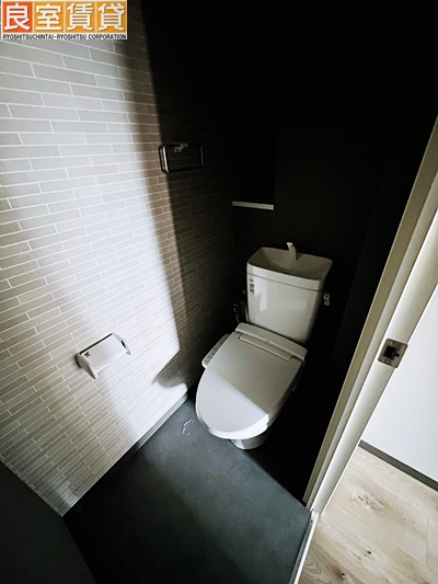 トイレ　※このお写真は同物件の別のお部屋のお写真です。現状優先。