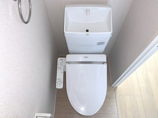 レオネクスト日向根のトイレ写真
