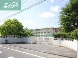 中学校　岡山市立吉備中学校（中学校）まで575m