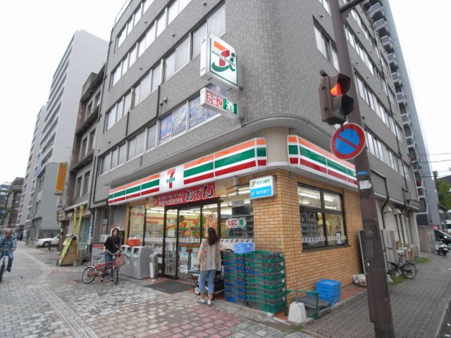 コンビニ　セブンイレブン（コンビニ）まで80m