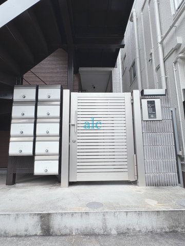 都営三田線 蓮根駅 徒歩7分 3階建 築8年の外観写真
