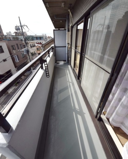 東京メトロ千代田線 綾瀬駅 徒歩10分 7階建 築34年の外観写真