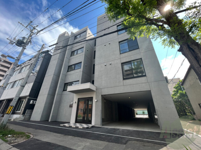 建物外観　札幌市豊平区豊平３条「ＫＩＮＯＳ１６」