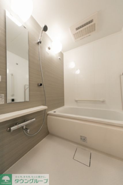 バス・シャワールーム　※写真は同タイプ住戸です。